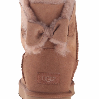 UGG australia Naveah Mini Bow 女款雪地靴