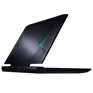  Hasee/神舟 战神系列 GX10-SP7 plus 4K 游戏本  GTX1080*2 32GB 1TB