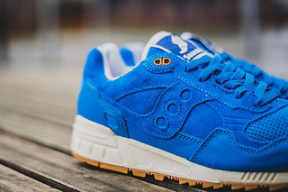 saucony 圣康尼 Bodega x Saucony Shadow 5000 精英联名版 “Re-Issue” 男士复古跑鞋