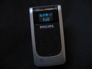 PHILIPS 飞利浦 翻盖双屏备用手机 二手