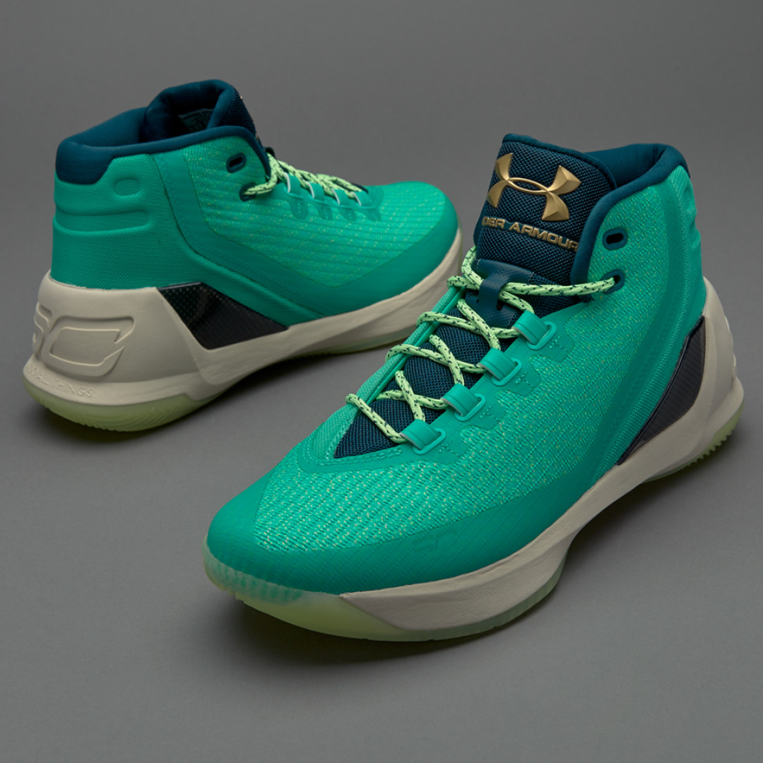 别拦我!剁掉手,用脚也能下单:伪球迷的开箱——UNDER ARMOUR 安德玛 Curry 3 篮球鞋
