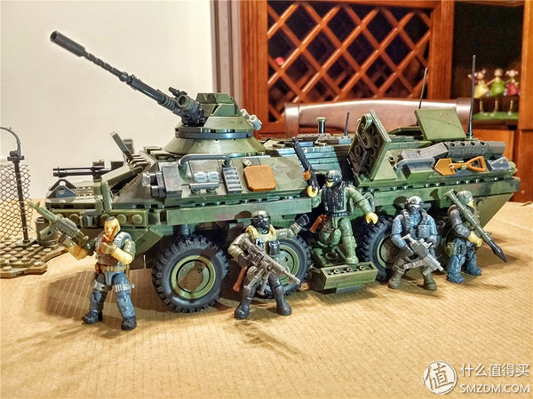 MEGA BLOKS 美高 CNG87 使命召唤战斗车辆攻击建筑集 
