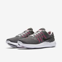NIKE 耐克 LUNARSTELOS 女子跑步鞋