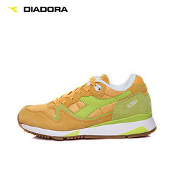 DIADORA V7000 中性款运动鞋