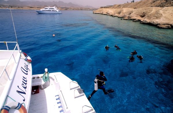 含清明/五一/端午假期:广州-埃及开罗9-11天往返含税机票