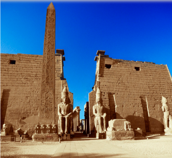 沙漠迷情:成都-埃及8天跟团游 五星卡塔尔航空