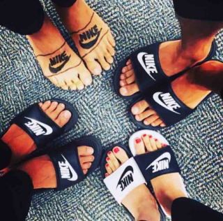 NIKE 耐克 Benassi JDI Mismatch 情侣 男女拖鞋