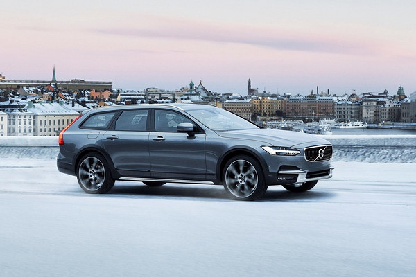 沃尔沃V90 Cross Country 豪华越野旅行车