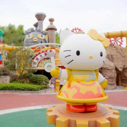 暑假亲子游！安吉银润小镇酒店1晚住宿+杭州Hello Kitty乐园门票2张
