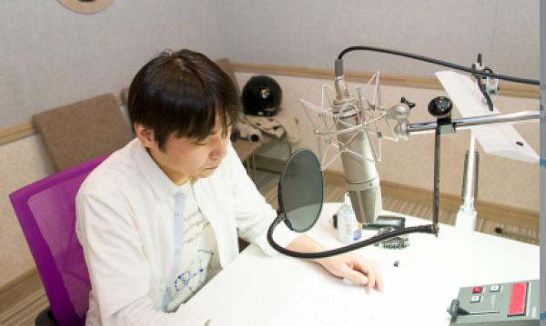 也就催生出来一大批受人欢迎的配音演员,大家称呼其为"cv",cv的重要性