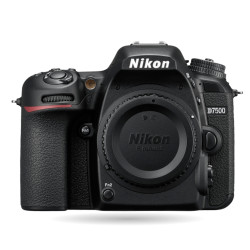 Nikon 尼康 D7500 中端单反相机 单机身
