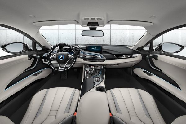 BMW 宝马 i8 质子红限量版