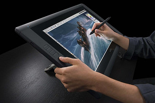 wacom 新帝 Cintiq 22HD DTK-2200 数位屏 液晶绘画屏