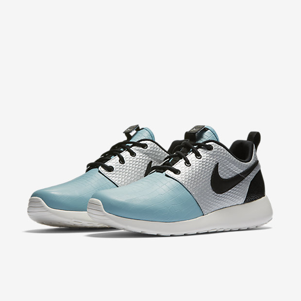 nike roshe one lx 女子运动鞋