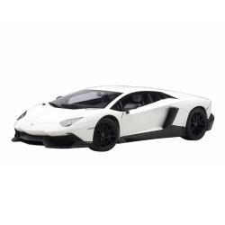 AUTOart  奥图亚  兰博基尼 Aventador LP720-4 1/18 50周年 模型 白色