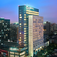 端午/周末不涨价：上海南桥绿地铂骊酒店1晚（双早+双晚+海湾森林公园门票2张）