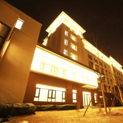 北京松鹤建国温泉酒店（培训中心）1晚+温泉门票2张