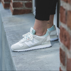 adidas 阿迪达斯 ZX 700 S79794 女款经典复古跑鞋