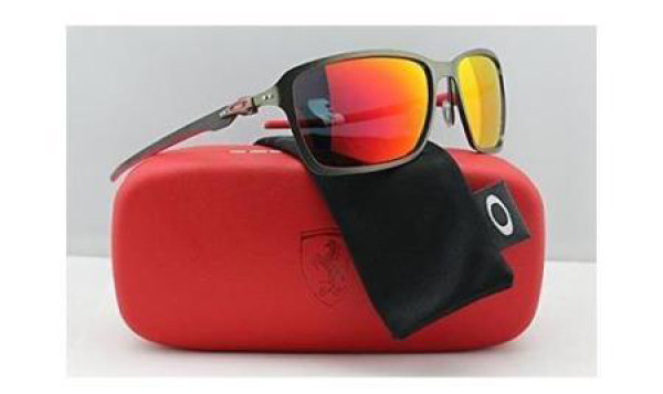 OAKLEY 颠覆你的“视界观”