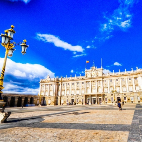 特价机票:东方航空 上海-西班牙马德里11日往返