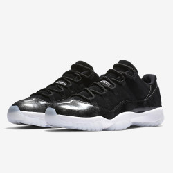 Air Jordan 11 Low “Barons” 男子篮球鞋