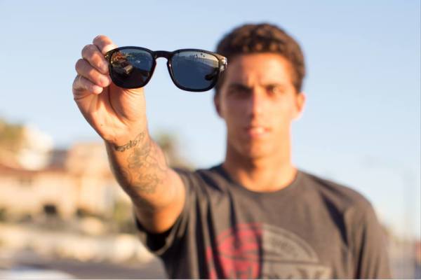 OAKLEY 颠覆你的“视界观”