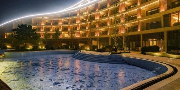 北京生命湖酒店1晚+养生正餐+亲自早餐+青龙湖门票2张+蔬菜采摘券