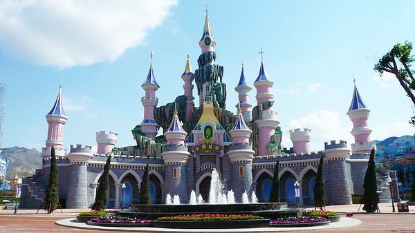 酒店特惠沈阳方特花园酒店普通标准间1晚含双早方特世界门票2张