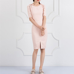 LAVISH ALICE 粉色绑带式连衣裙 