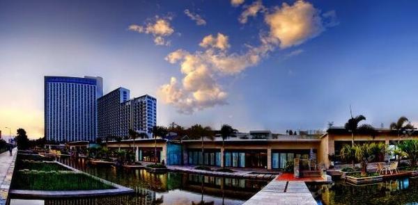 澄江抚仙湖致家度假酒店1晚+免费游月亮湾湿地公园