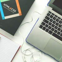 免费得:HTML+CSS 基础课程