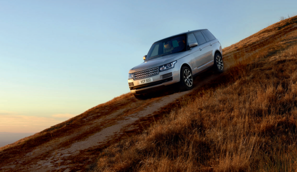 英国王室座驾：Land Rover 路虎 揽胜 尊崇创世加长版 5.0升 V8 SC