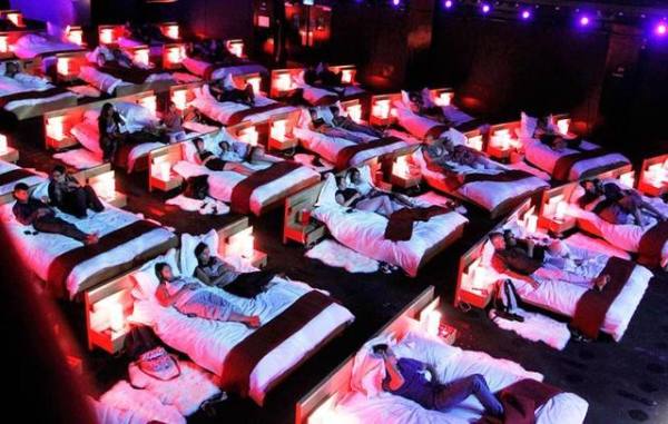 周末欢乐行开心麻花61戏剧新体验婿事待发北京站