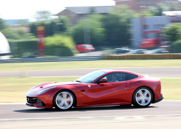 Ferrari 法拉利 F12 Berlinetta