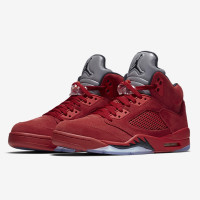 新品发售：AIR JORDAN V “FLIGHT SUIT” 男士/大童款篮球鞋