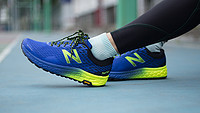 new balance Fresh Foam Hierro V2 男款越野跑鞋