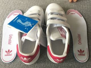 阿迪达斯史密斯玫红色尾魔术贴款小白鞋海淘现