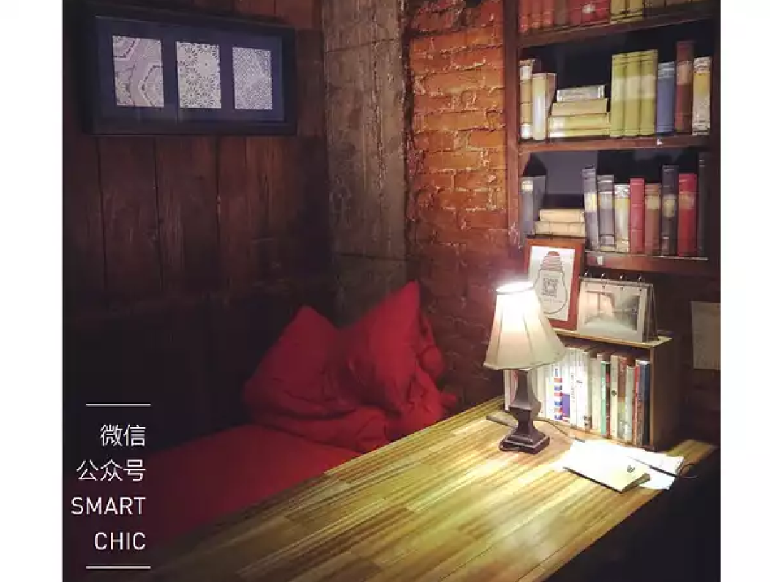 午夜12点,我在书店吃了一盘饺子丨逃离连锁店计划