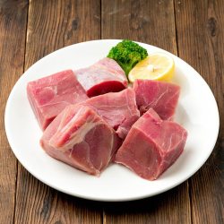 牛腩块 500g*3件+去骨小牛腿肉 500g*2件+牛腱子 1kg+炖汤牛骨 400g 