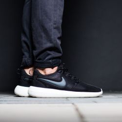 NIKE 耐克 ROSHE TWO 男款休闲运动鞋