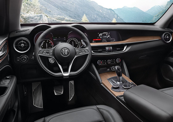 阿尔法罗密欧 Stelvio 斯泰维 豪华中型SUV