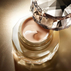 Cle de Peau BEAUTE 肌肤之钥 晶钻粉霜 30g