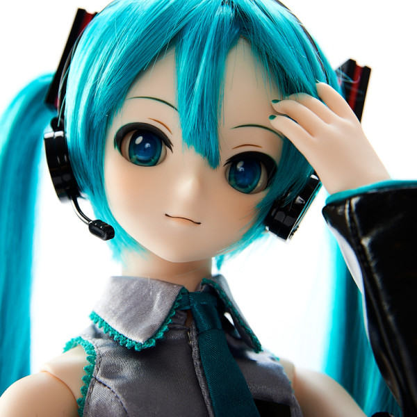 Vocaloid 初音未来 MIKU 1/3 Dollfie Dream娃娃