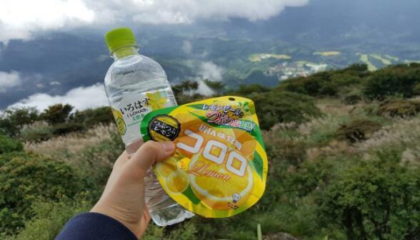 一键海淘夜总汇 要想生活过得去 就要嘴里含点蜜