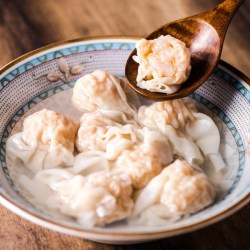 湾仔码头 港式鲜美大虾云吞皇 360g 