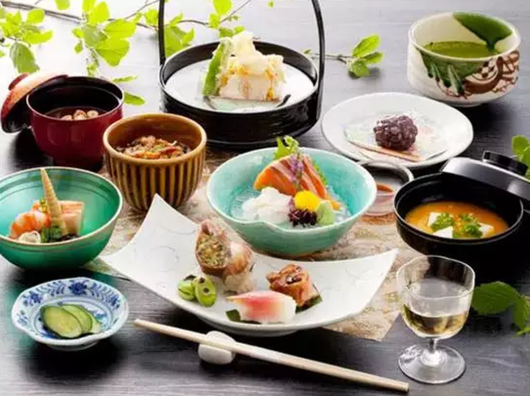 沙县轻食都在用的日本酱油瓶，已经网红了200年