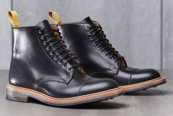除去雕花,Tricker's的靴子还剩什么?