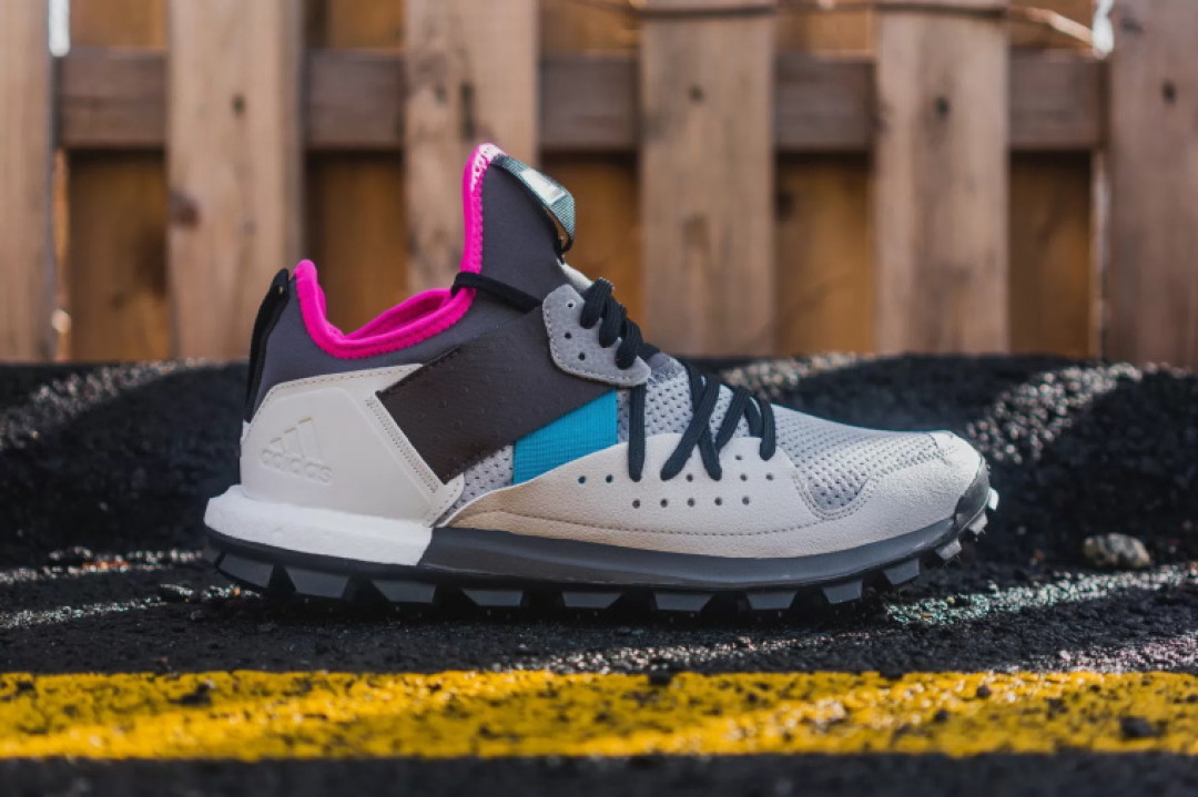 #原创新人# Adidas 阿迪达斯 Kolor Response Trail 联名款 男款徒步鞋 开箱