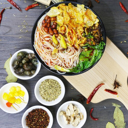 华A 螺蛳粉 300g *3袋