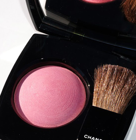 限地区:Chanel 香奈儿 烘焙腮红 球形蜜粉胭脂